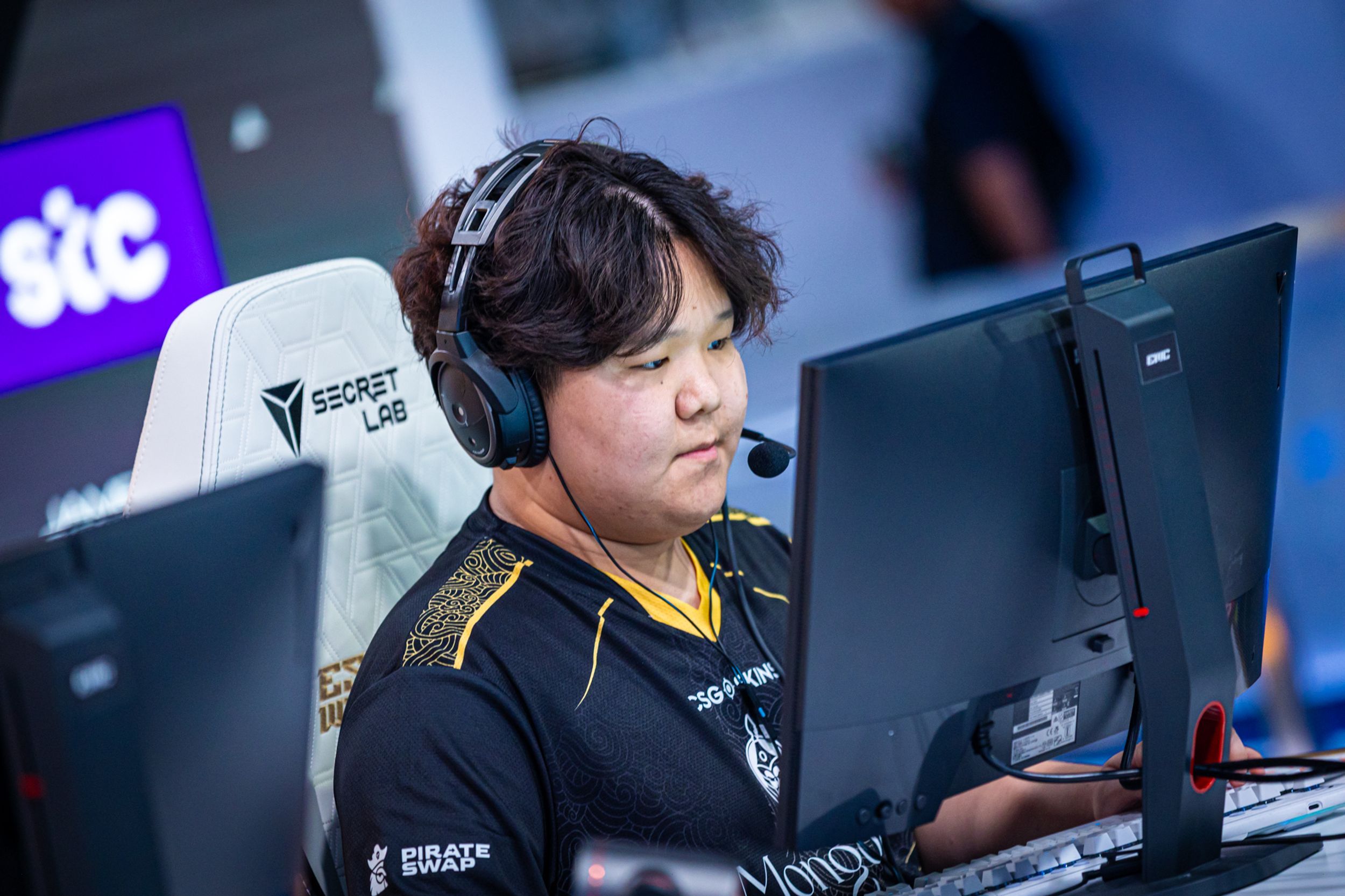 Полные настройки mzinho в CS2: конфиг, сенса, прицел, графика, оборудование и карьера/ (The Mongolz)