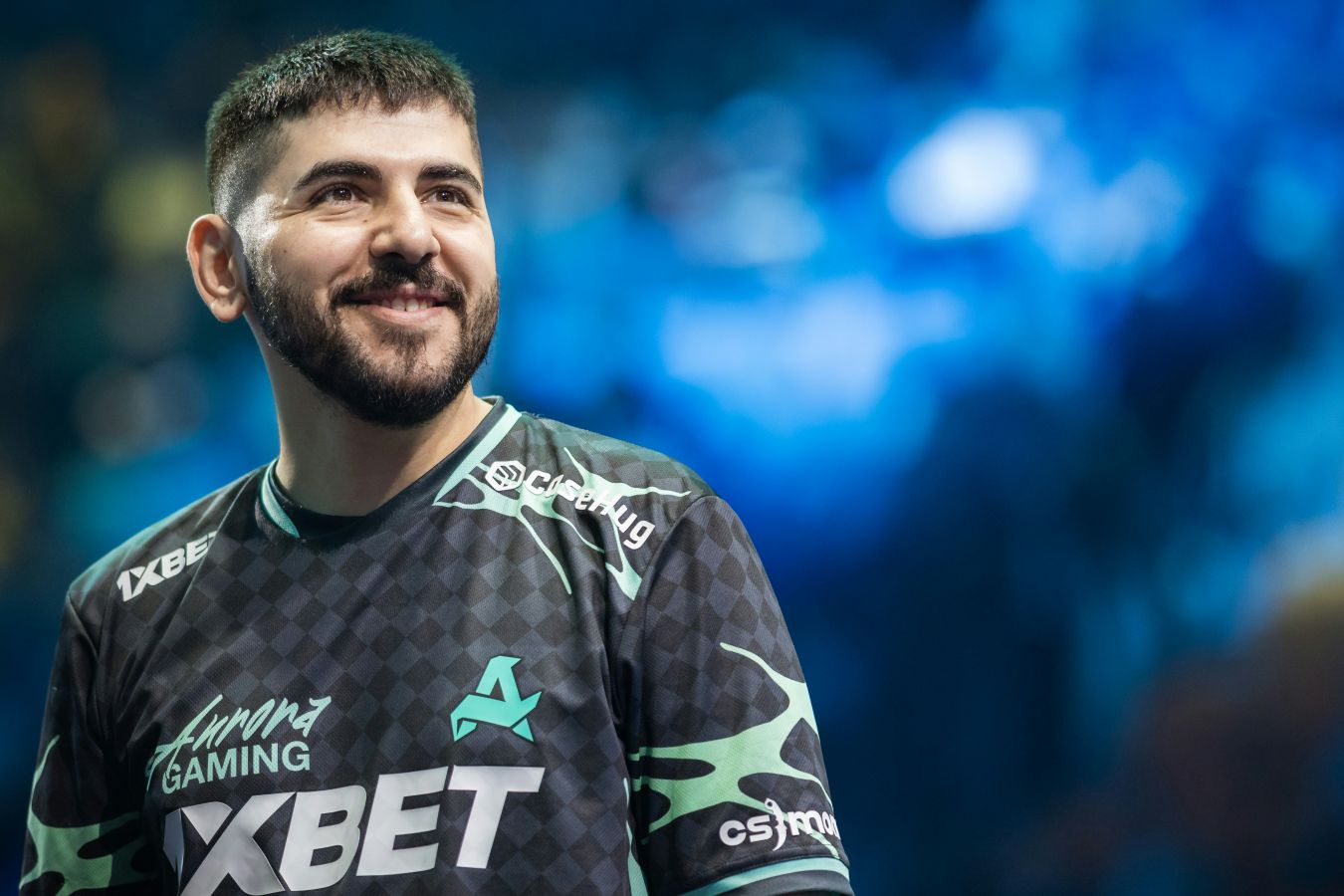 Настройки MAJ3R в CS2: конфиг, прицел, сенса, оборудование игрока Aurora